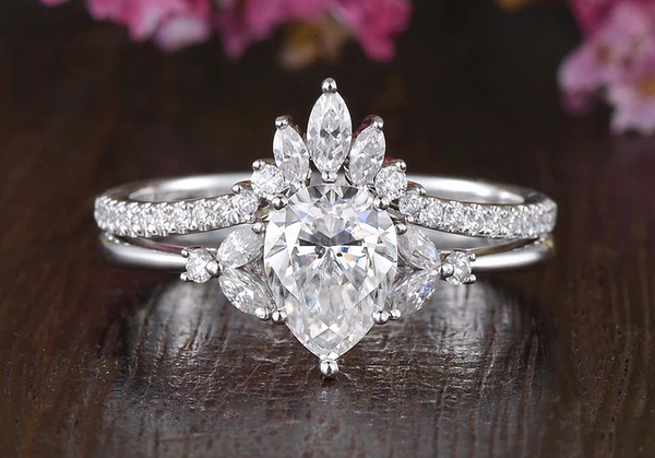 Moissanite vs Diamond: Weighing Up The Pros & Cons