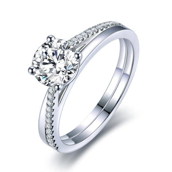 1.00ct Classic Round Cut Moissanite Engagement Ring, Available in White Gold or Platinum