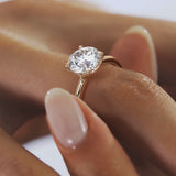 Round Cut Classic Moissanite Engagement Ring