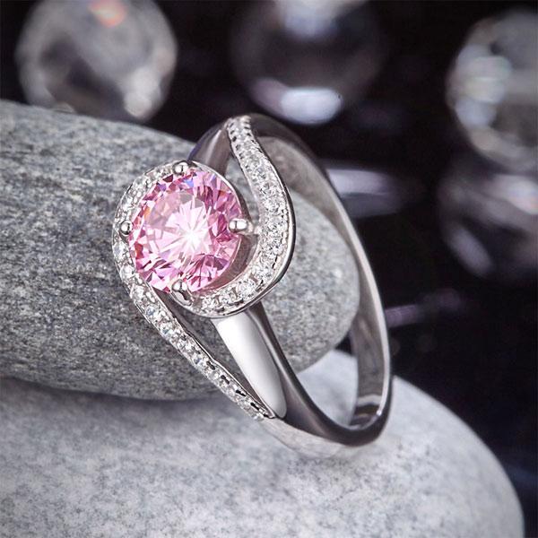 1.25ct Vivid Pink, Round Brilliant Cut Diamond Twist Engagement Ring