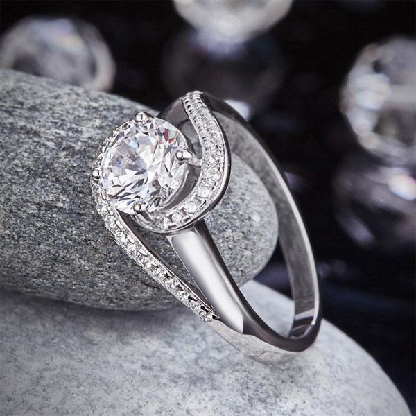 1.25ct Diamond Twist, Round Brilliant Cut Engagement Ring, 925 Sterling Silver