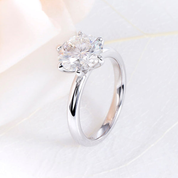 1.50ct Round Cut Moissanite Engagement Ring, Available in White Gold or Platinum