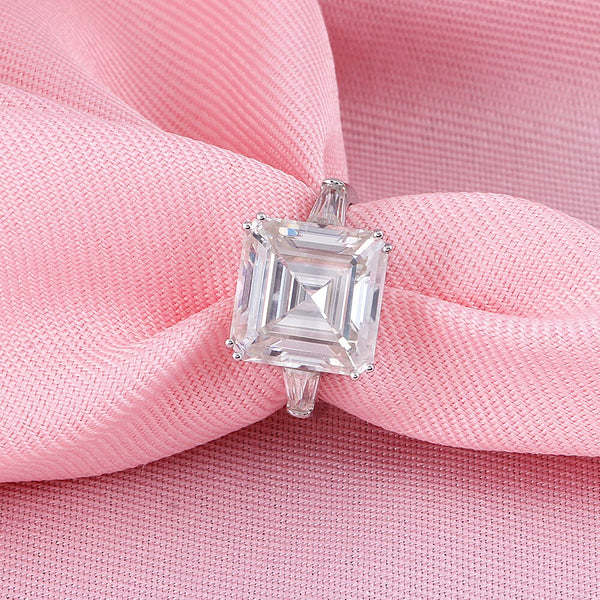 8.00ct Asscher Cut Moissanite, Classic Engagement Ring, 14Kt 585 White Gold