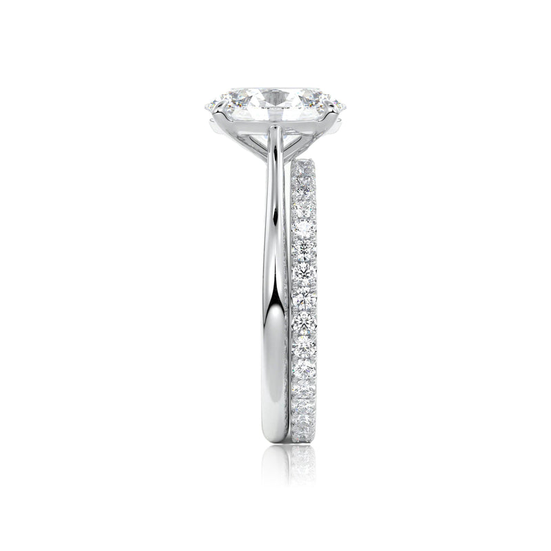 Oval Cut Classic Moissanite Engagement Ring