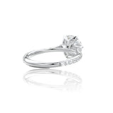 Round Cut 6 Claw Moissanite Engagement Ring