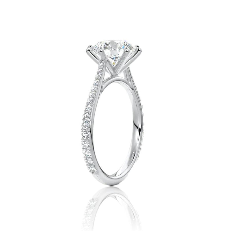Round Cut 6 Claw Moissanite Engagement Ring