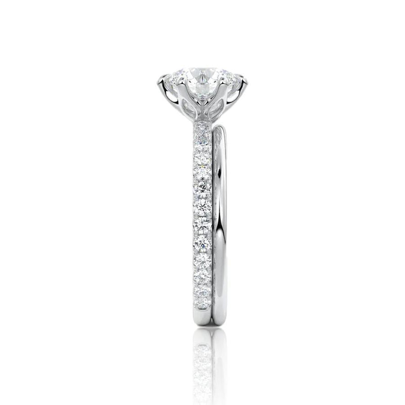 Round Cut 6 Claw Moissanite Engagement Ring