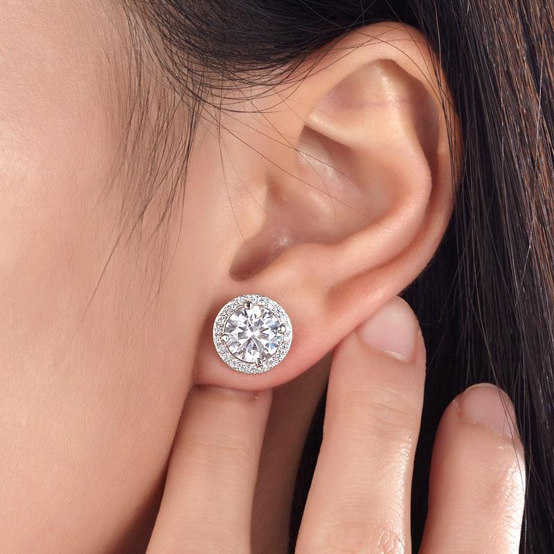 Classic Diamond Stud Earrings | Consider the Wldflwrs