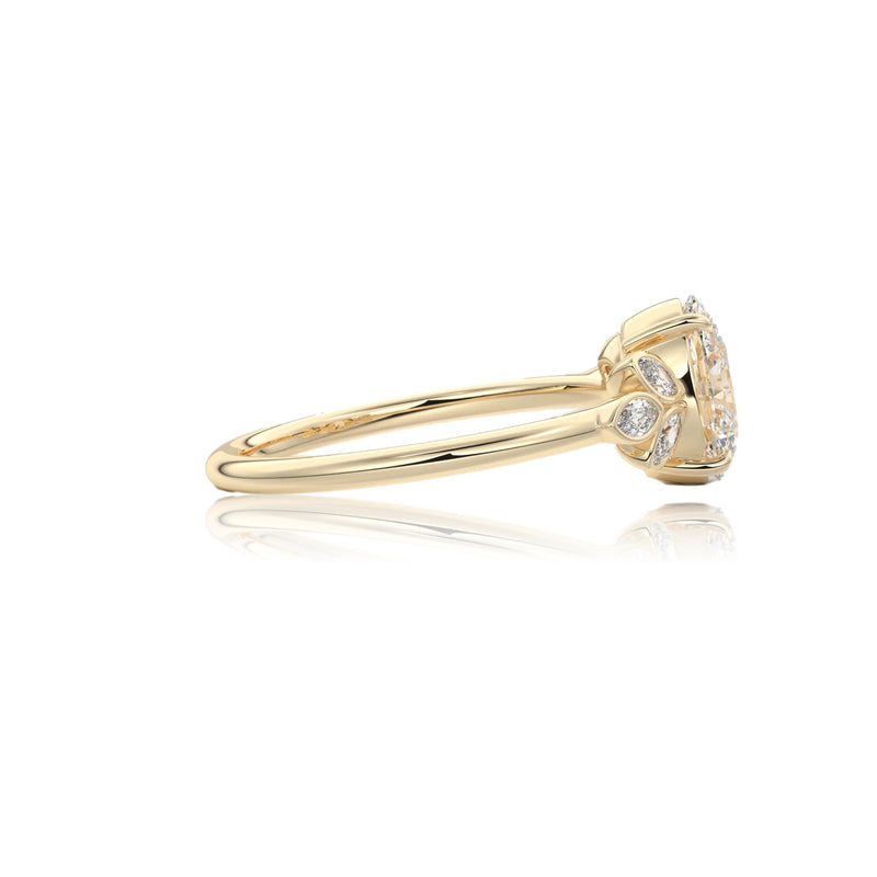 Vintage Oval Cut Floral Moissanite Engagement Ring