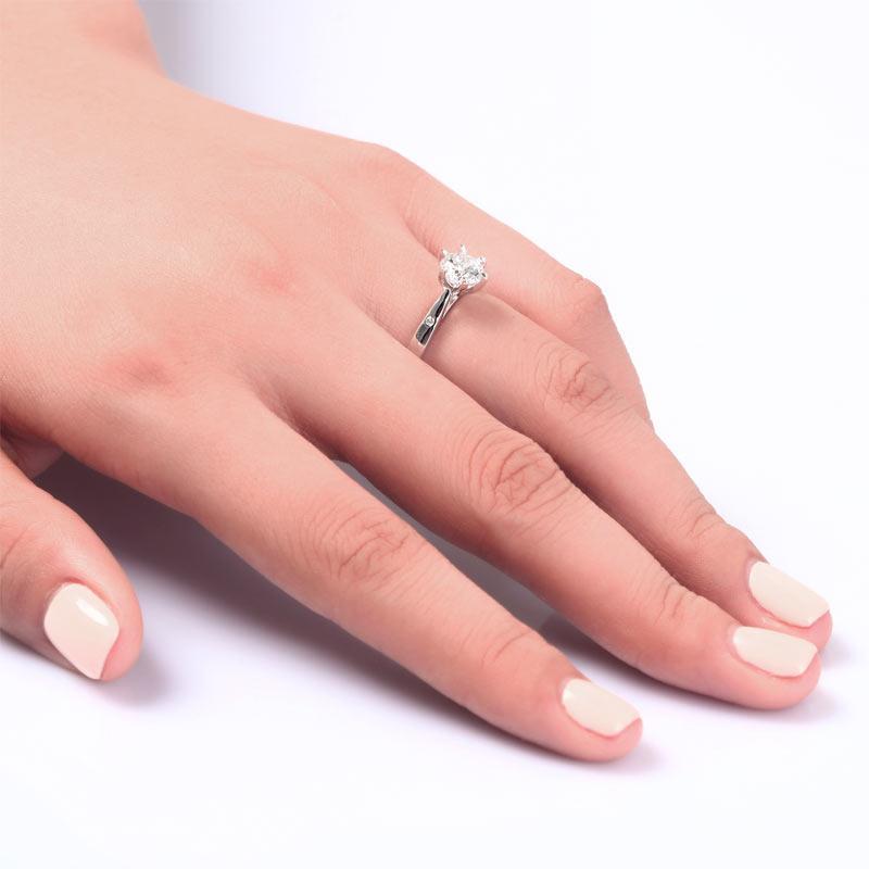 0.80ct Classic Diamond Engagement Ring, Round Cut, 925 Silver