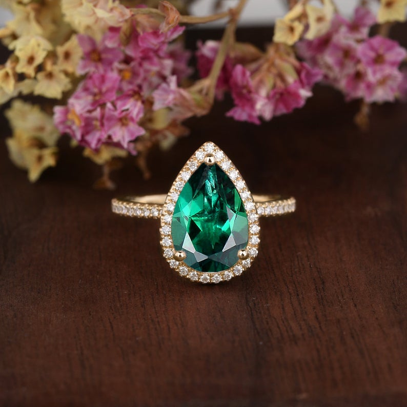 4.00ct Pear Cut Lab Grown Emerald Ring, Vintage Design, Choose Your Metal4.00ct Pear Cut Lab Grown Emerald Engagement Ring, Vintage Design, Choose Your Metal